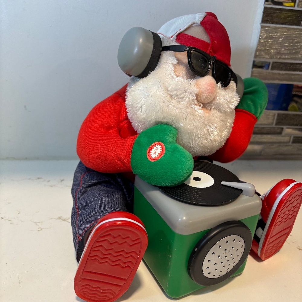 Rapping Animated Santa Dj Scratch & Groove Musical Hip Hop Raps Jingle Bells